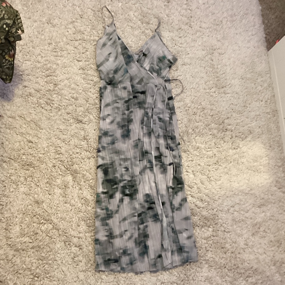 H&M Gray and Green Midi Dress